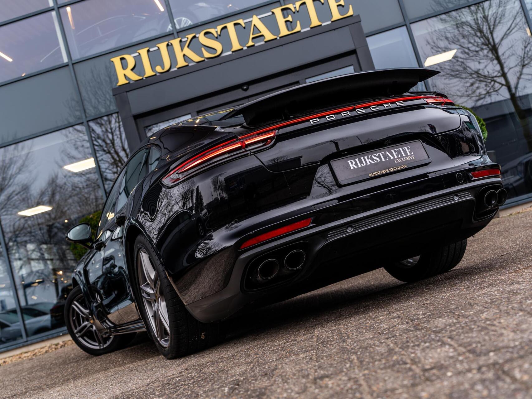 Foto van Porsche Panamera 4 E-hybrid