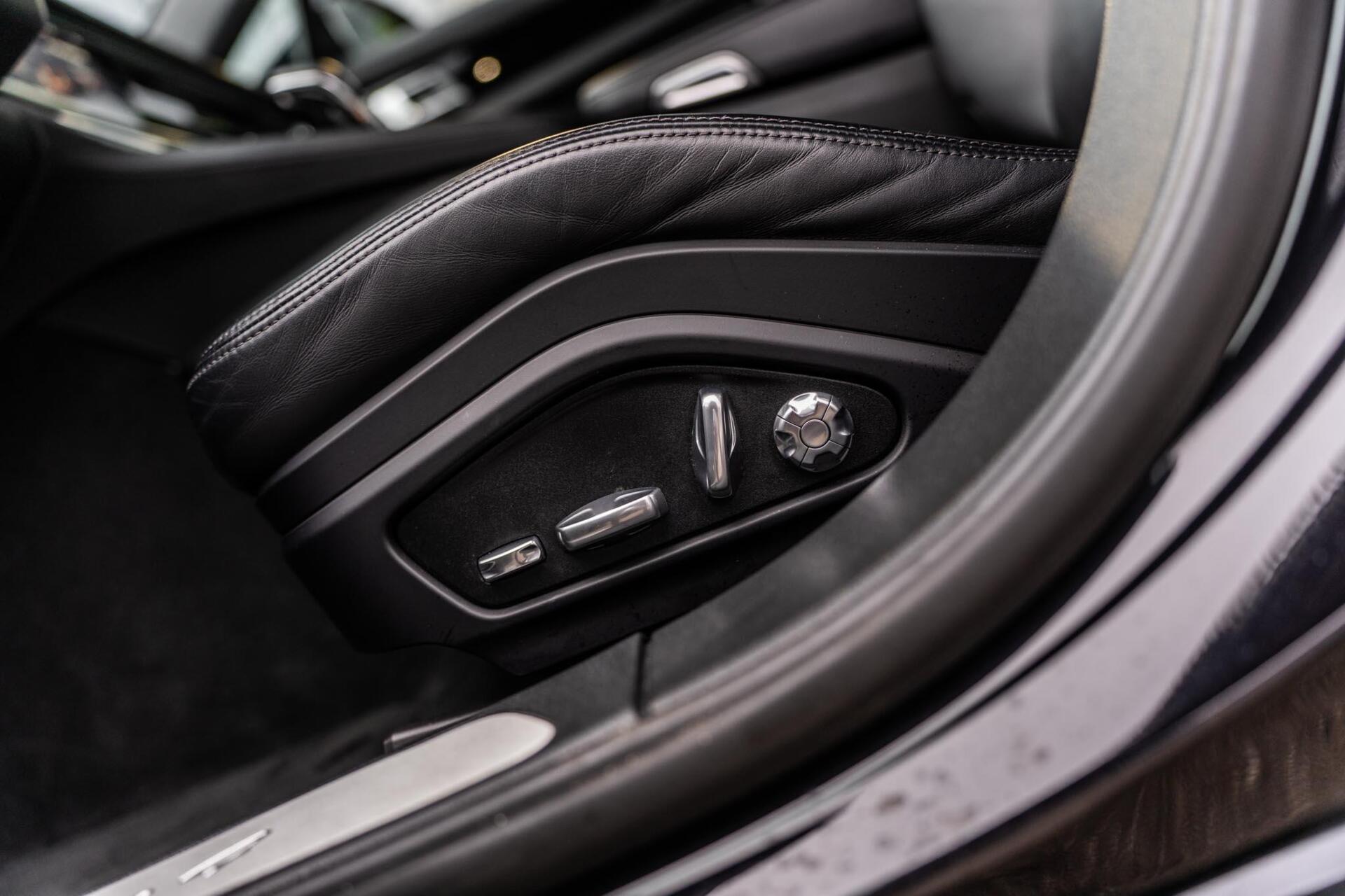 Foto van Porsche Panamera 4 E-hybrid
