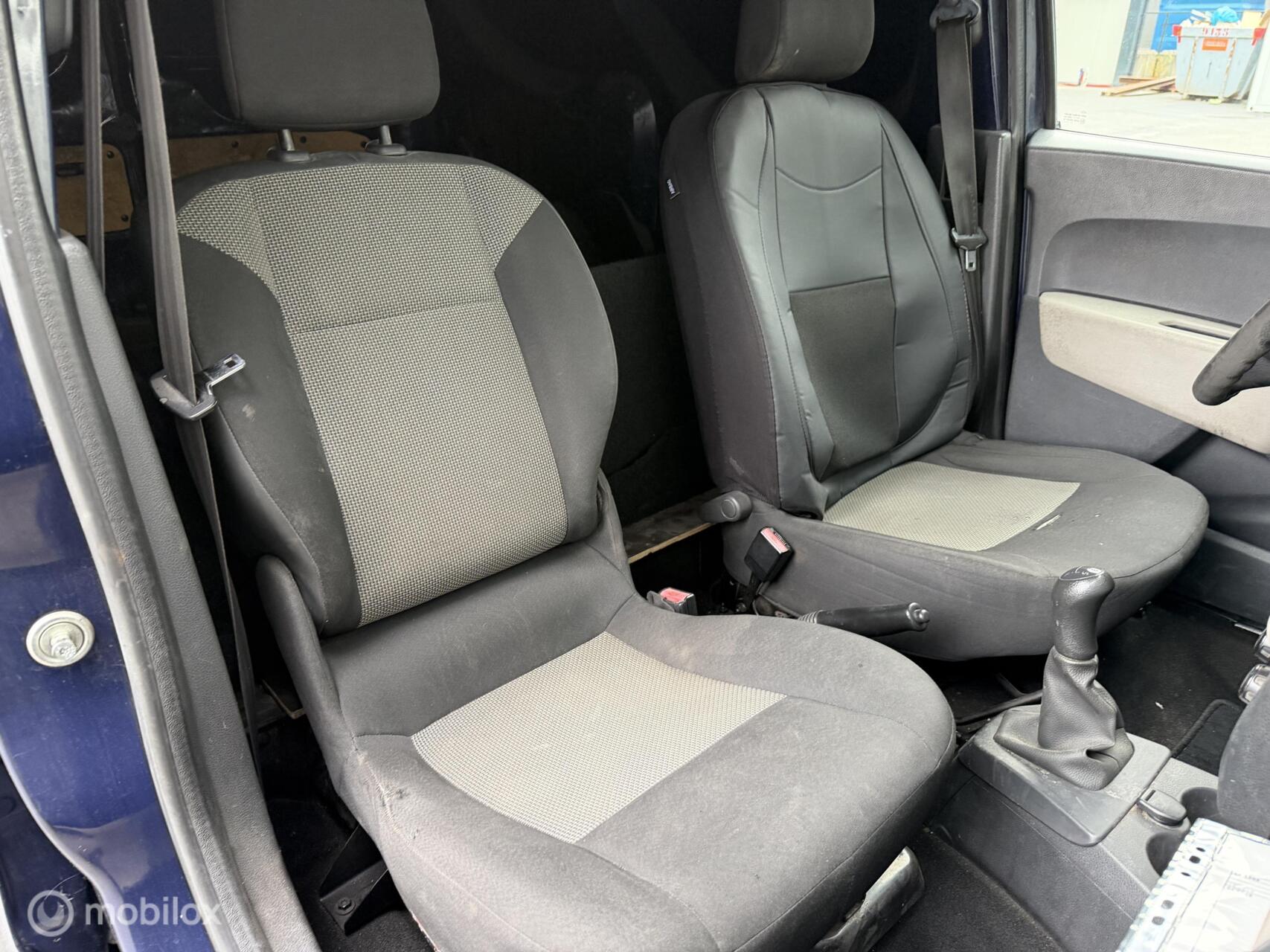 Foto van Dacia Dokker