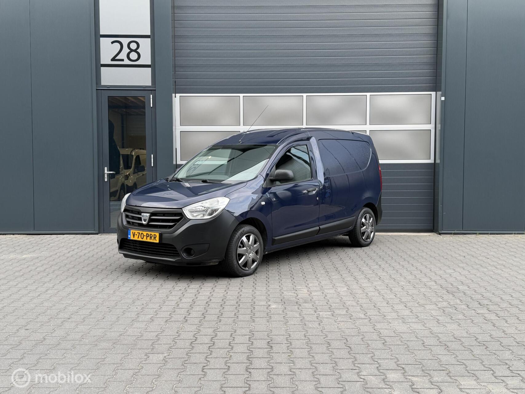 Dacia Dokker 1.6 Benzine 2013 - voorkant