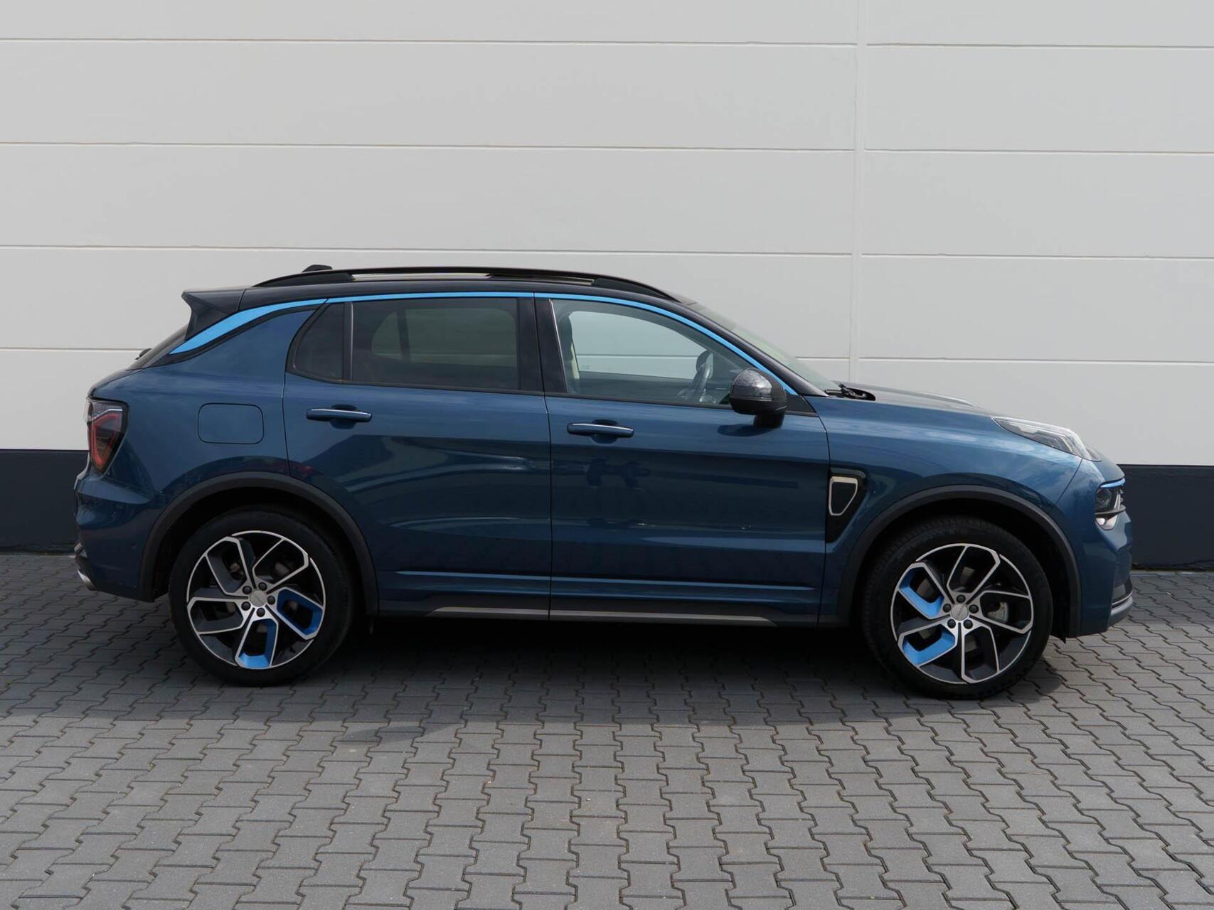 Foto van Lynk&co LYNK & Co 01