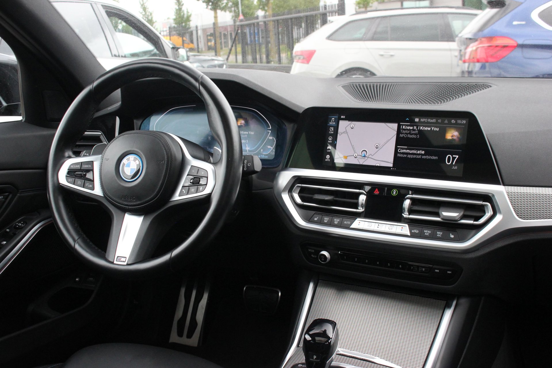 Foto van BMW 330e