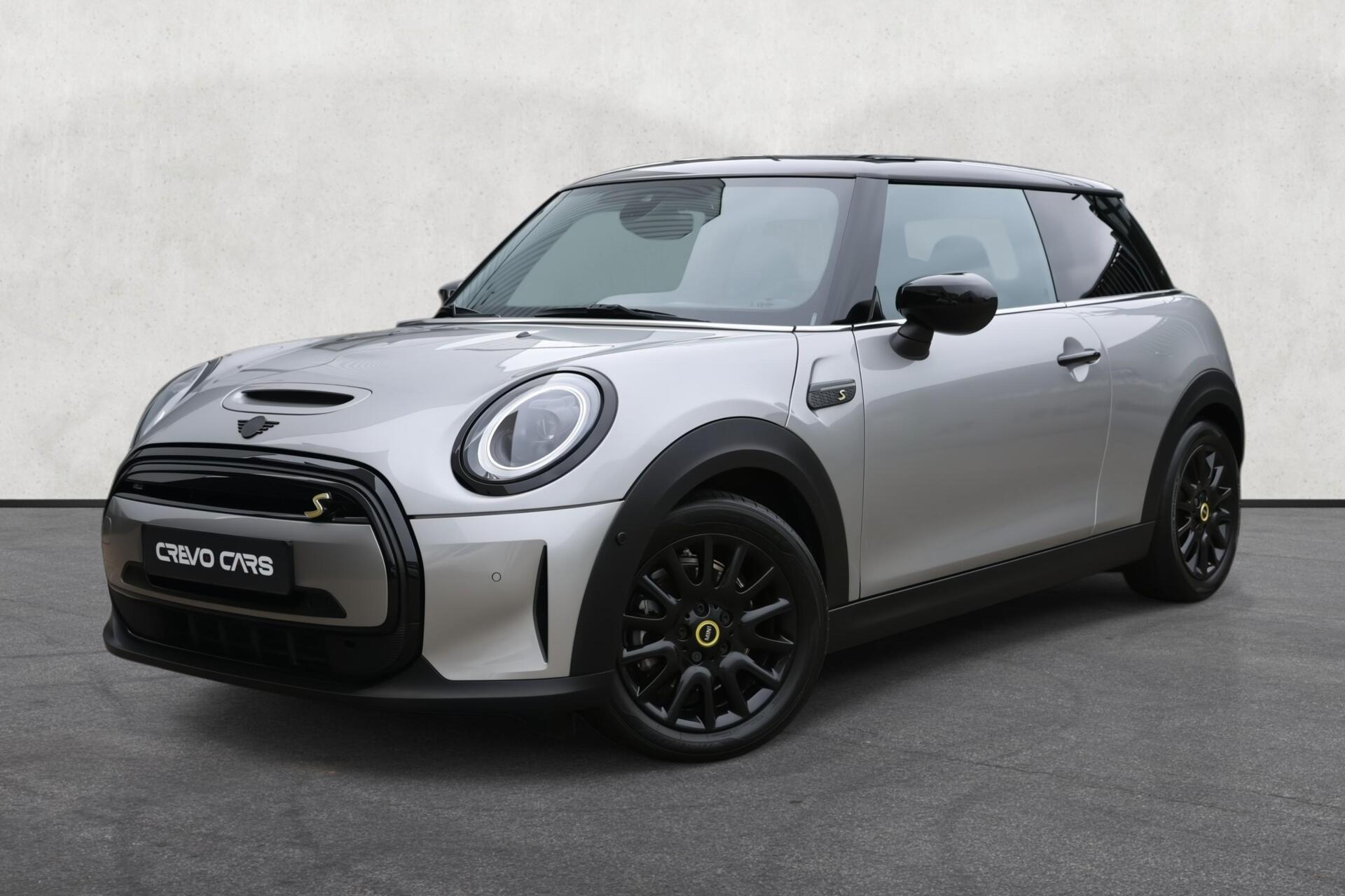 Mini Cooper Se Classic 33 kWh | PANO  | Keyless | SOH 97.4% | 2023 - voorkant