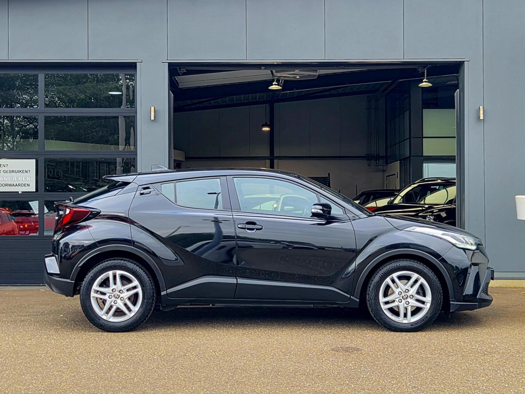 Foto van Toyota C-hr