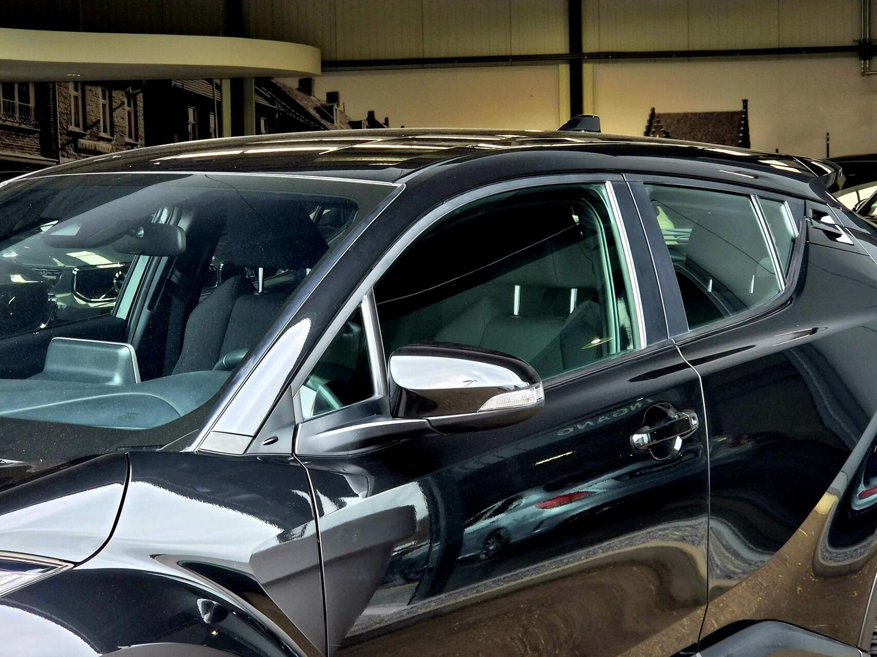 Foto van Toyota C-hr