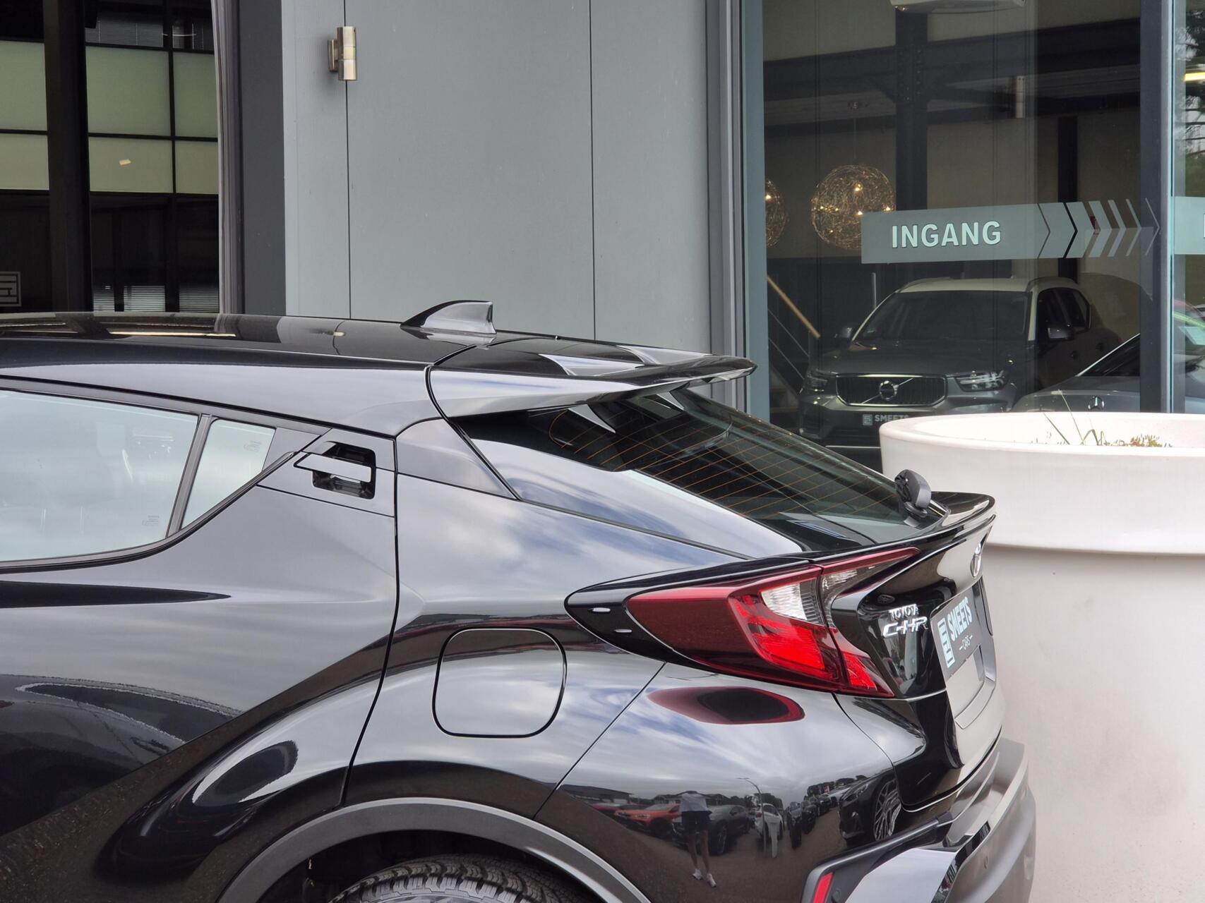 Foto van Toyota C-hr