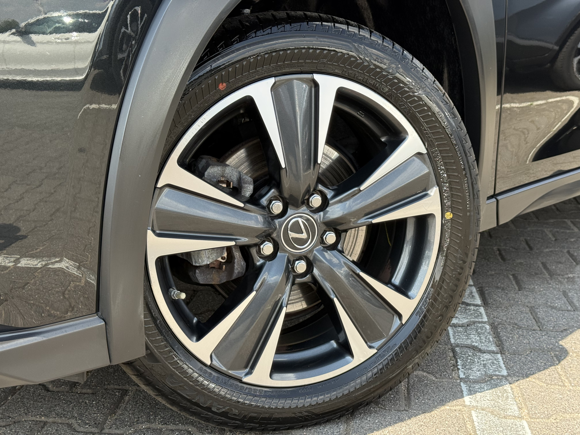 Foto van Lexus Ux