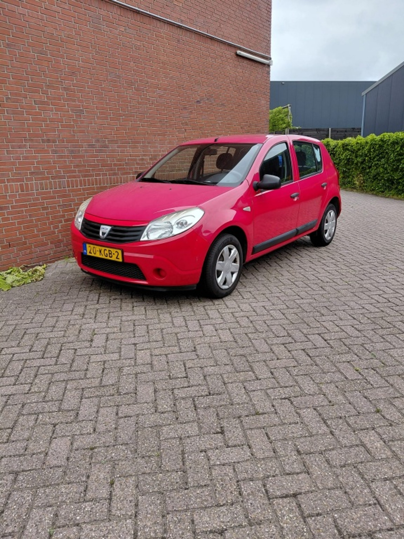 Dacia Sandero 1.2 Ambiance 2009 - voorkant