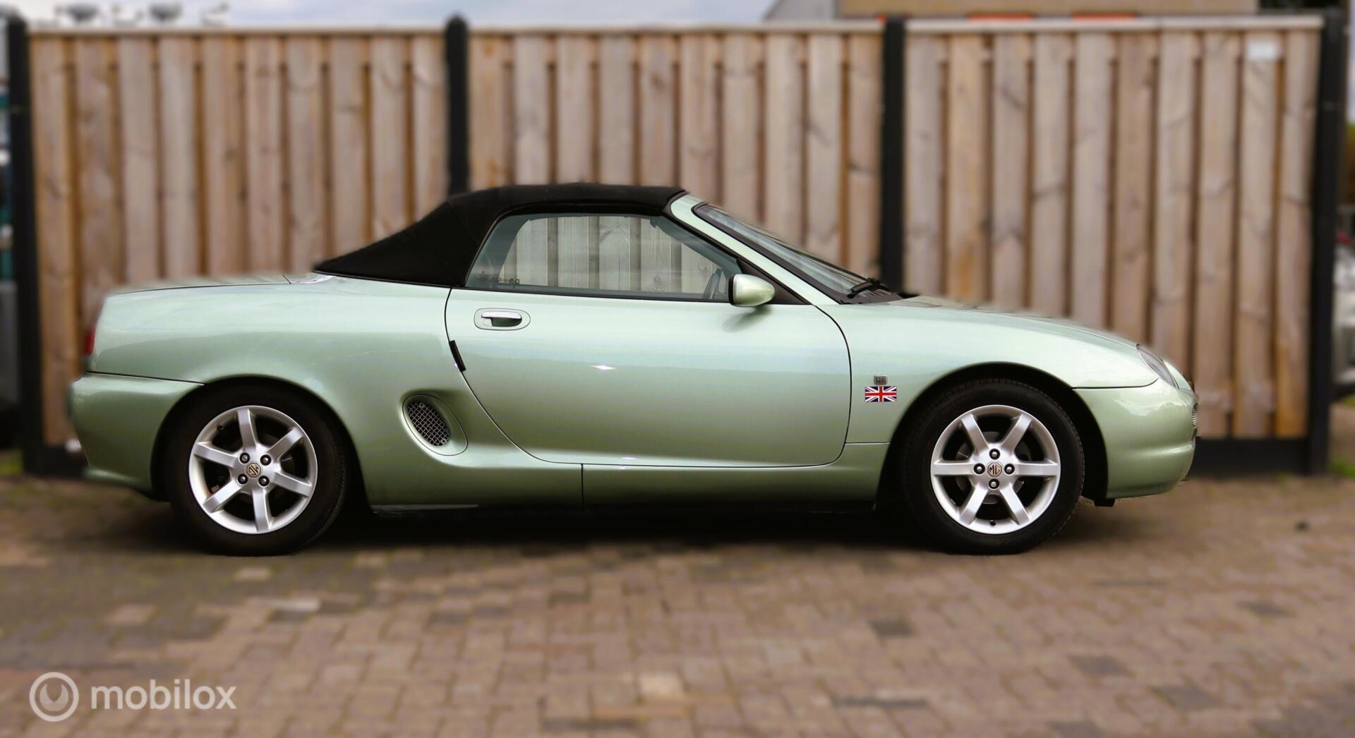 Foto van MG MGF