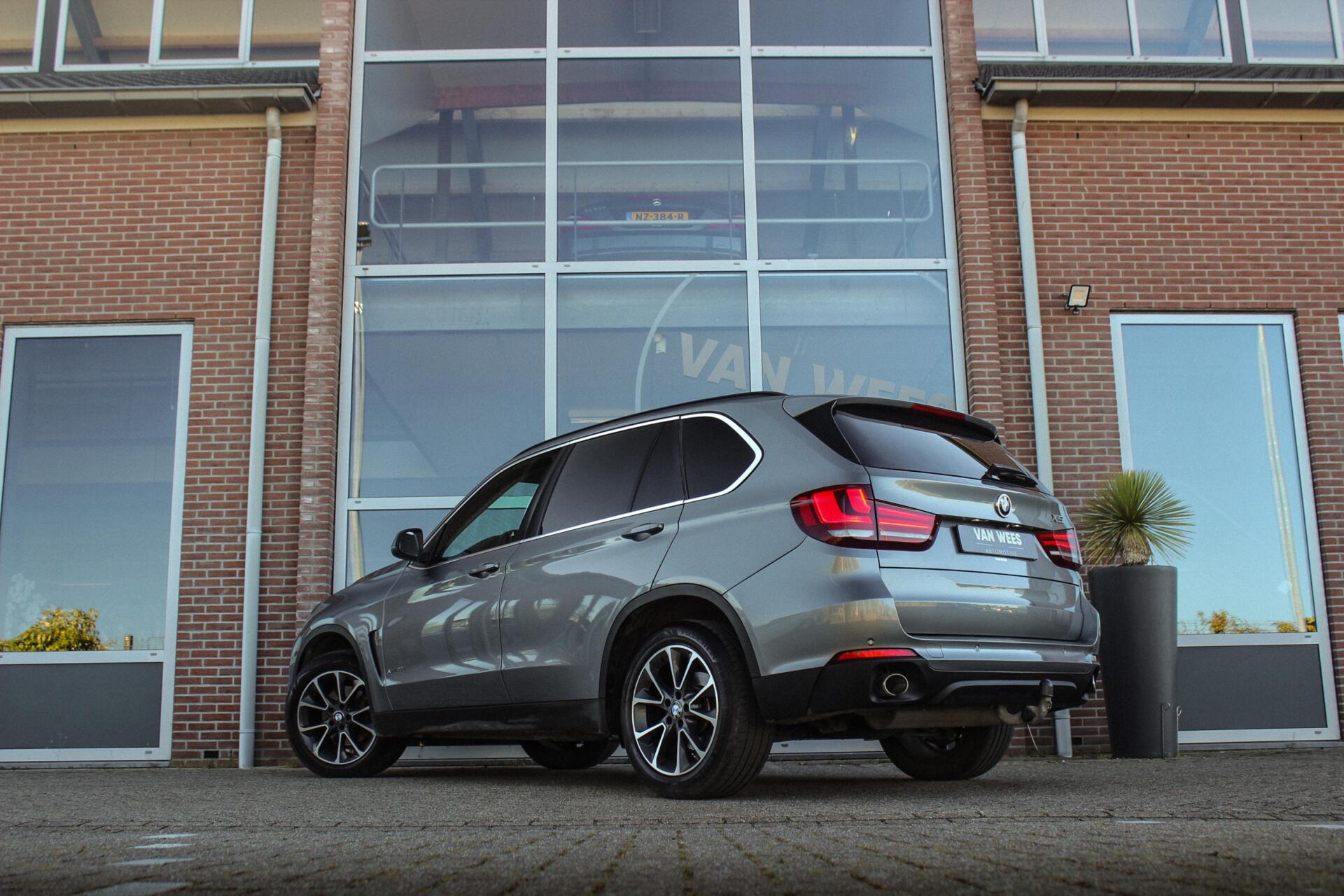 Foto van BMW X5 Xdrive30d