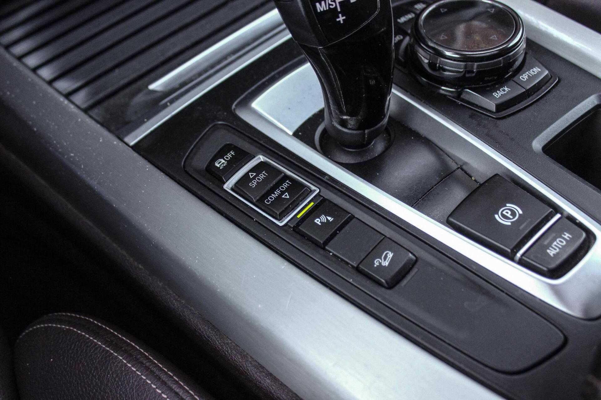 Foto van BMW X5 Xdrive30d