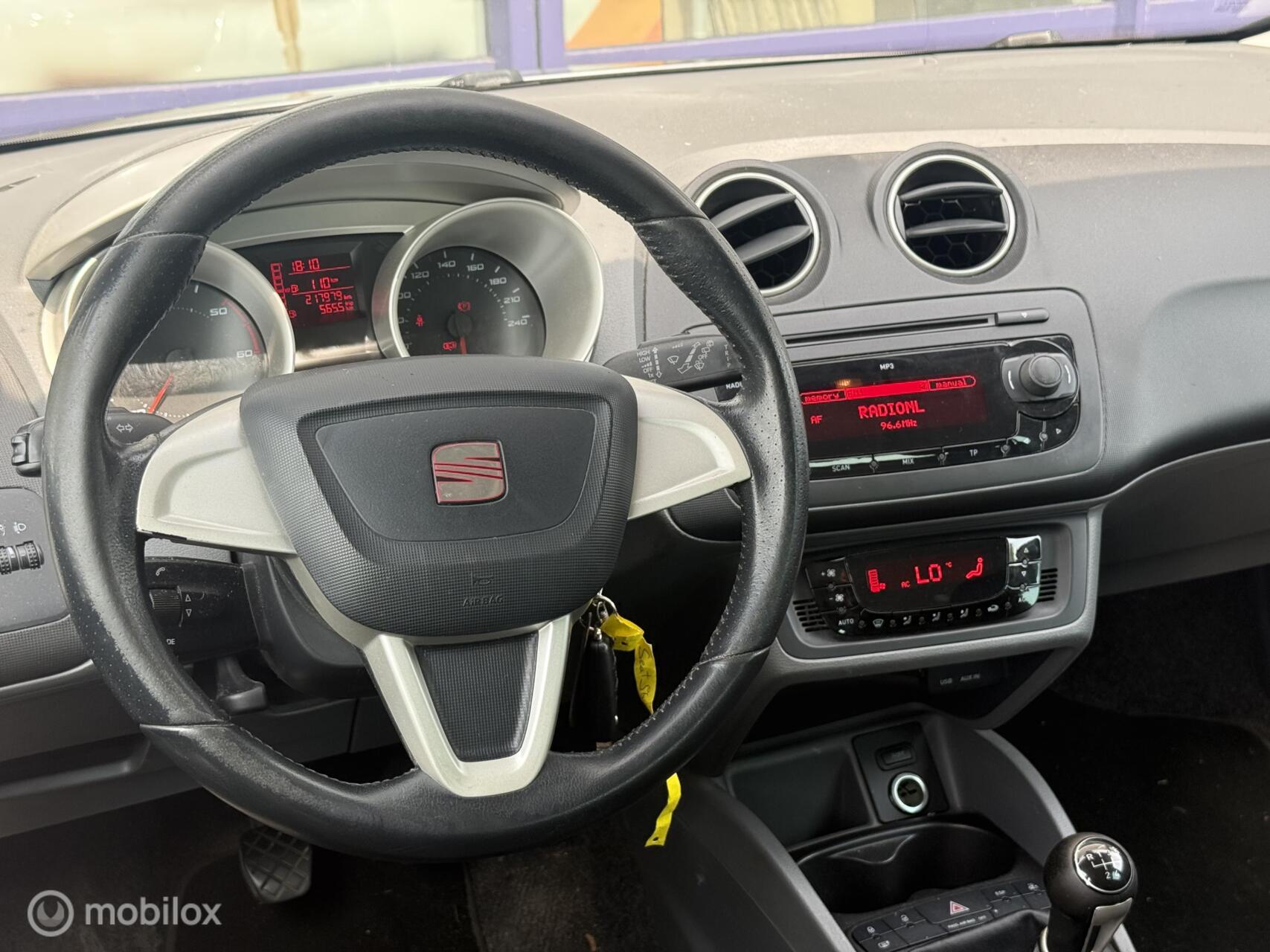 Foto van Seat Ibiza ST