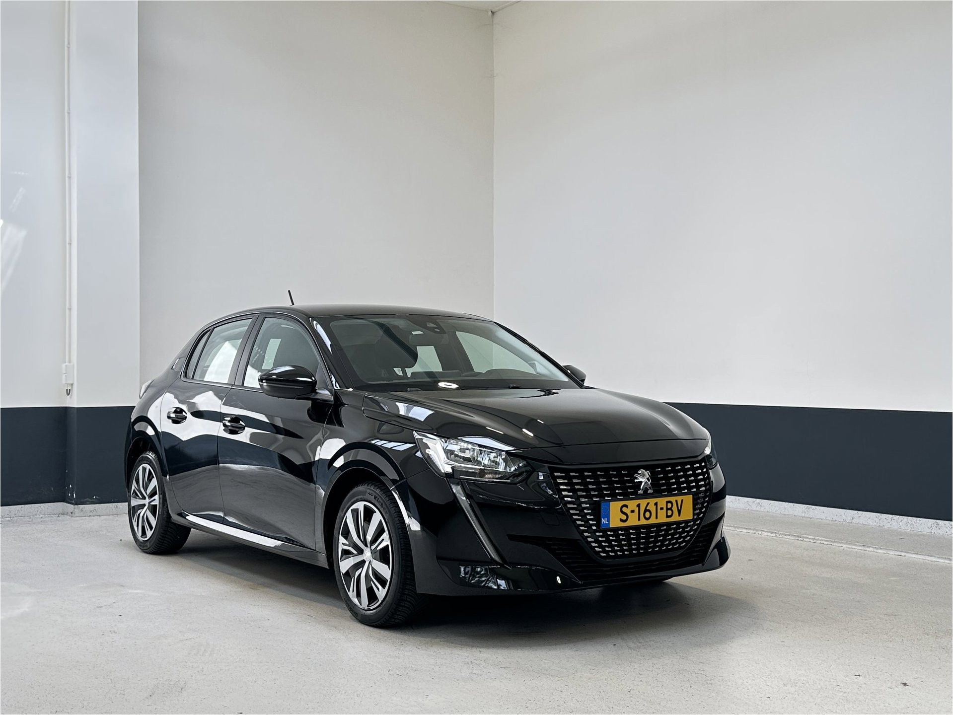 Peugeot 208 1.2 PureTech Active Pack | Apple Carplay/ Android Auto | NL | 2 Eig |  PDC | 2022 - voorkant