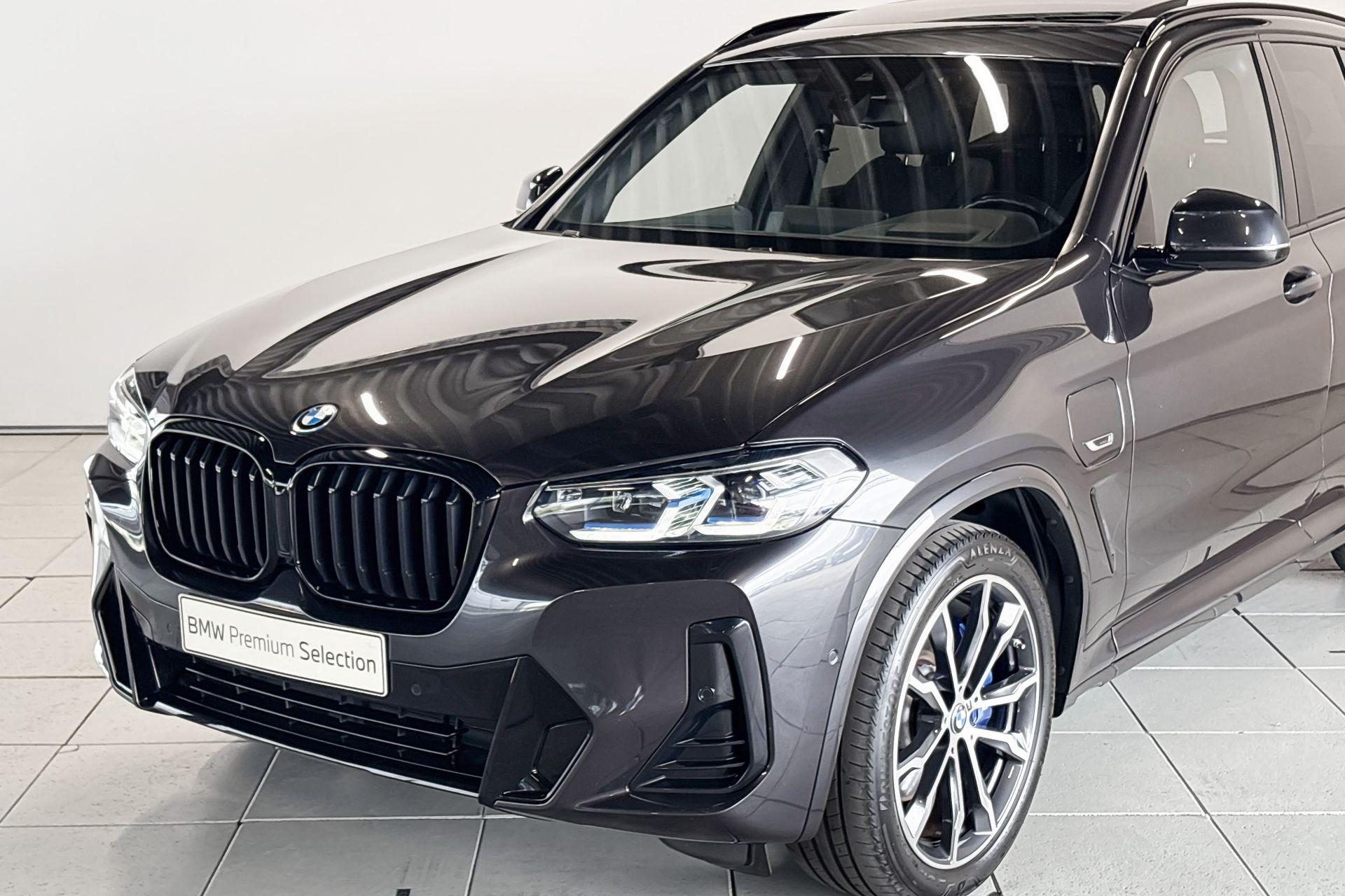 Foto van BMW X3 Xdrive30e