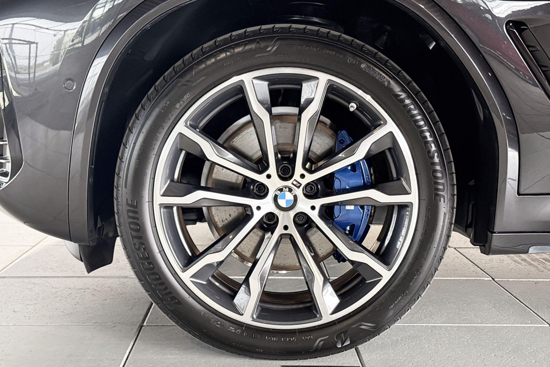 Foto van BMW X3 Xdrive30e
