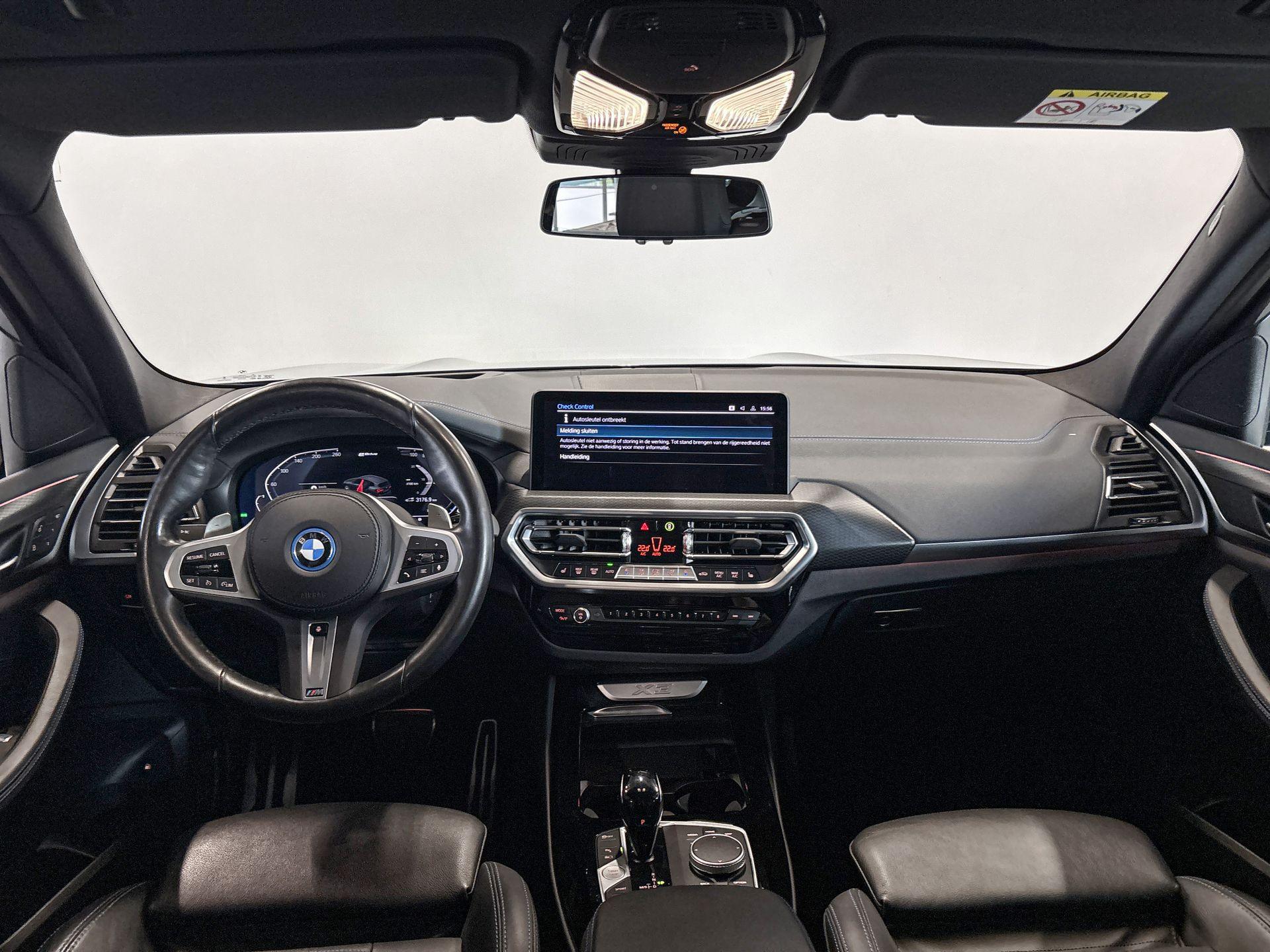 Foto van BMW X3 Xdrive30e