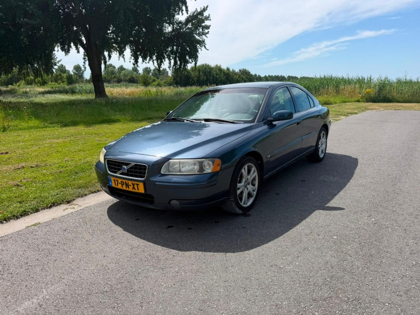 Volvo S60 2.4 Kinetic 2004 - voorkant