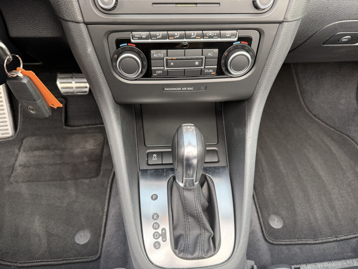 Foto van Volkswagen Golf Cabriolet
