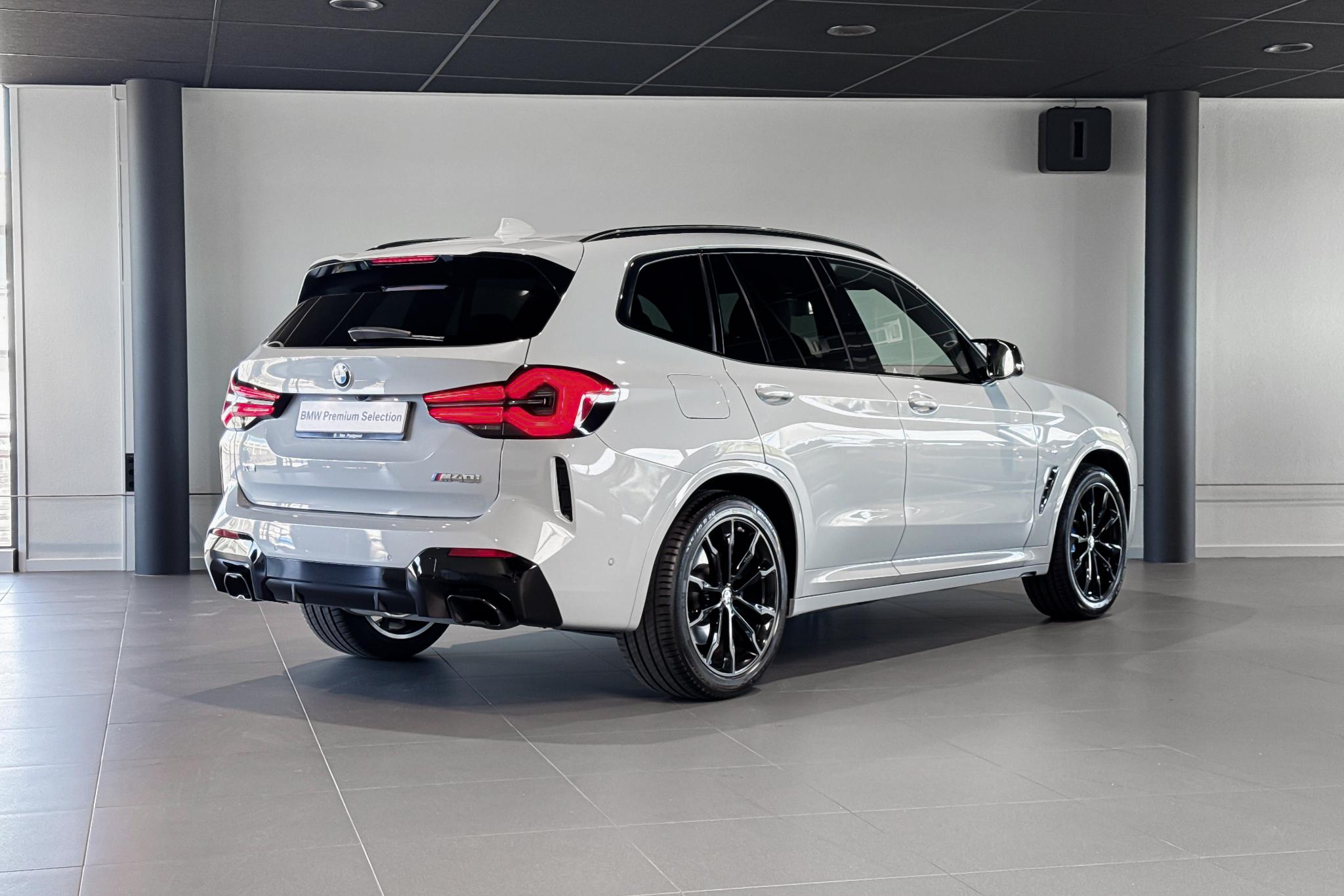 Foto van BMW X3 M40i
