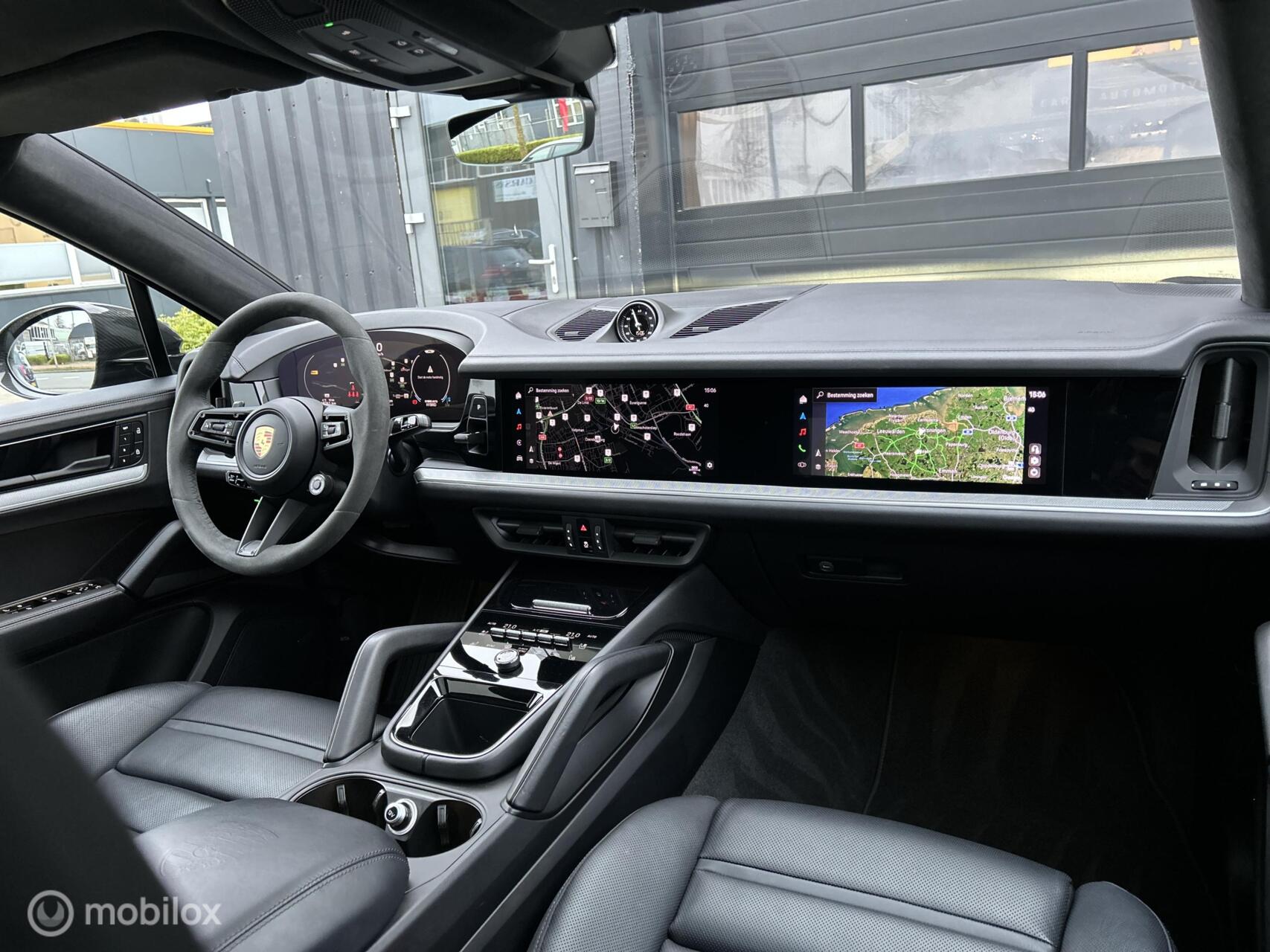 Foto van Porsche Cayenne E-hybrid