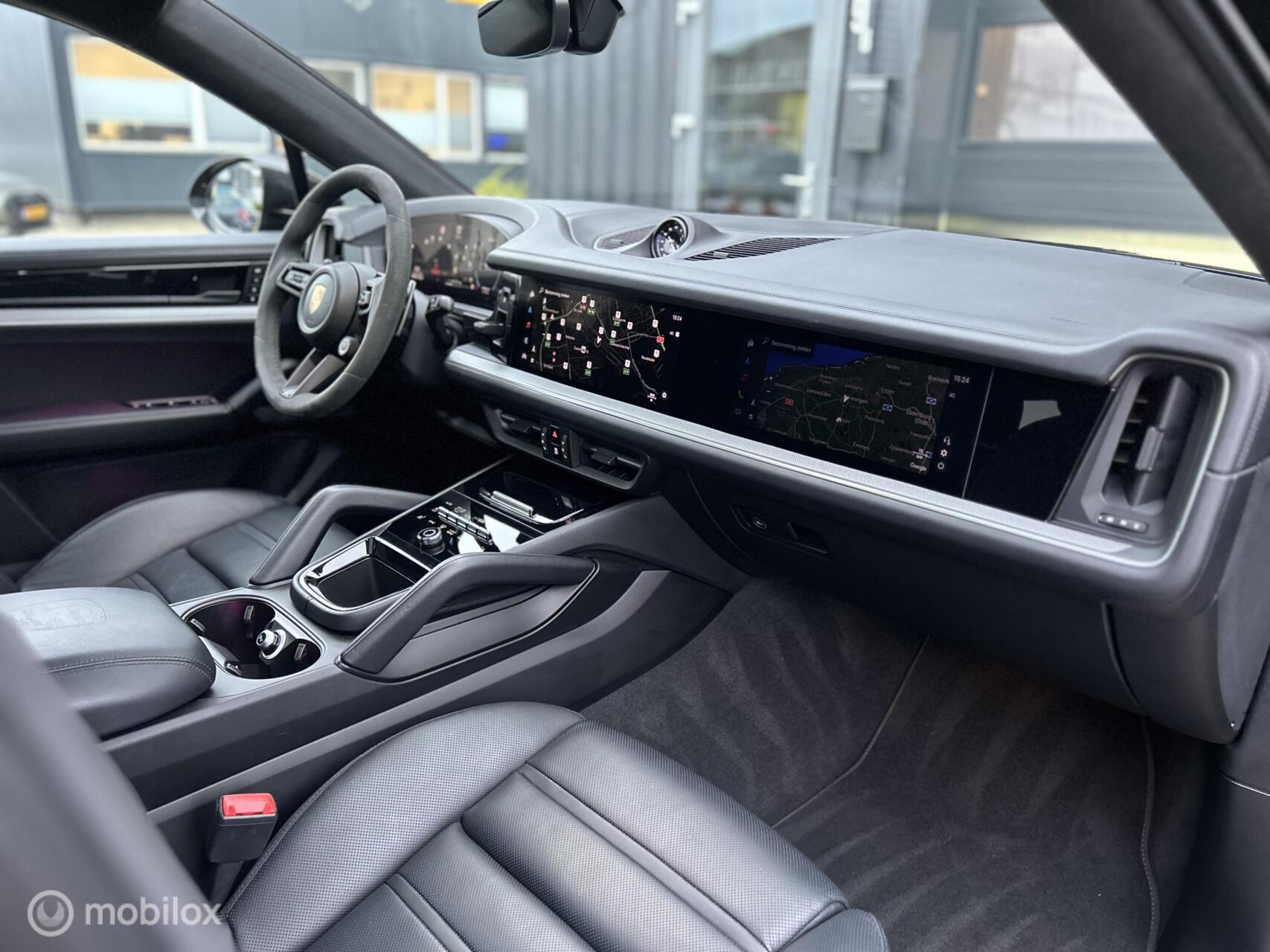 Foto van Porsche Cayenne E-hybrid