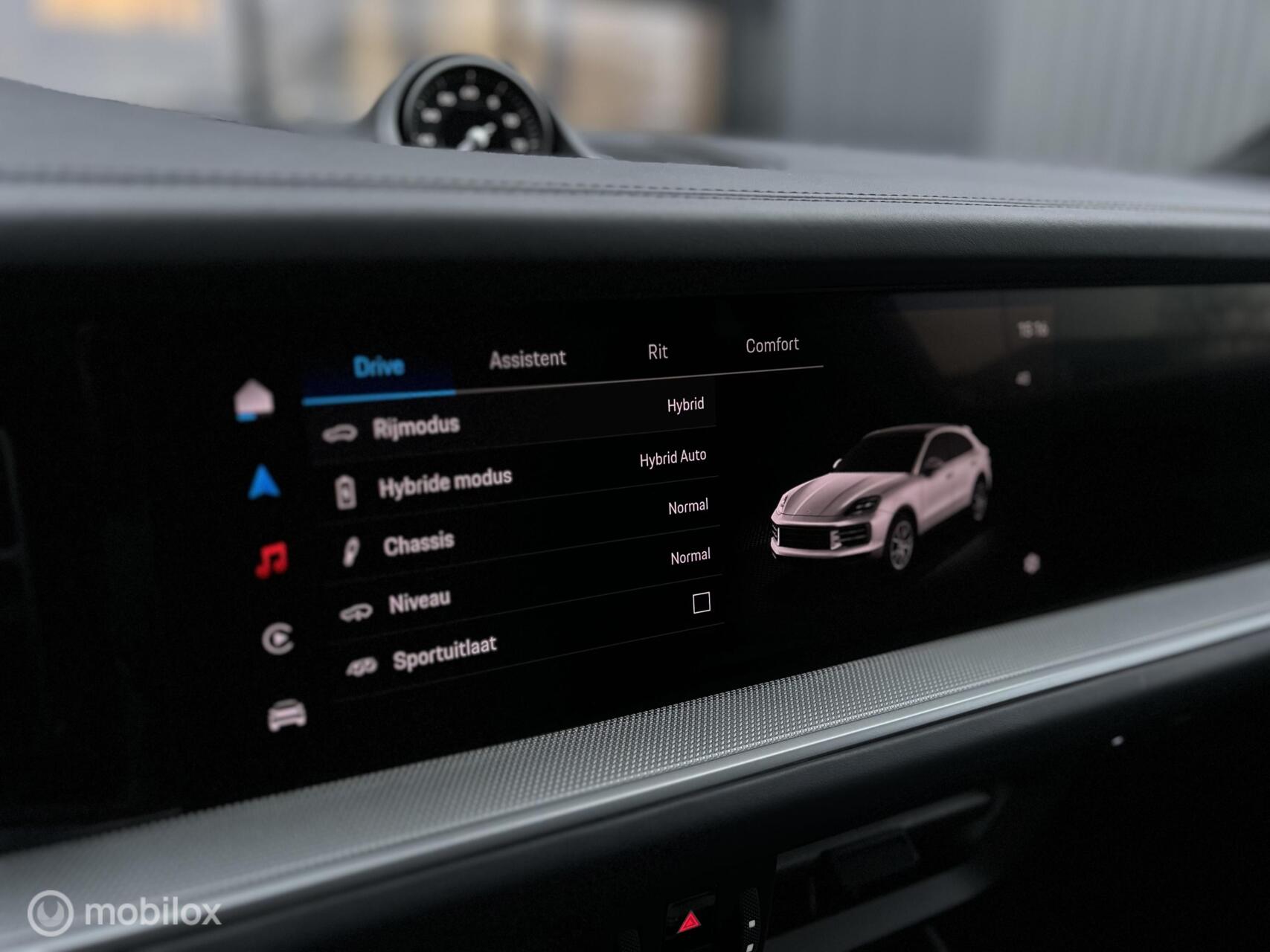 Foto van Porsche Cayenne E-hybrid