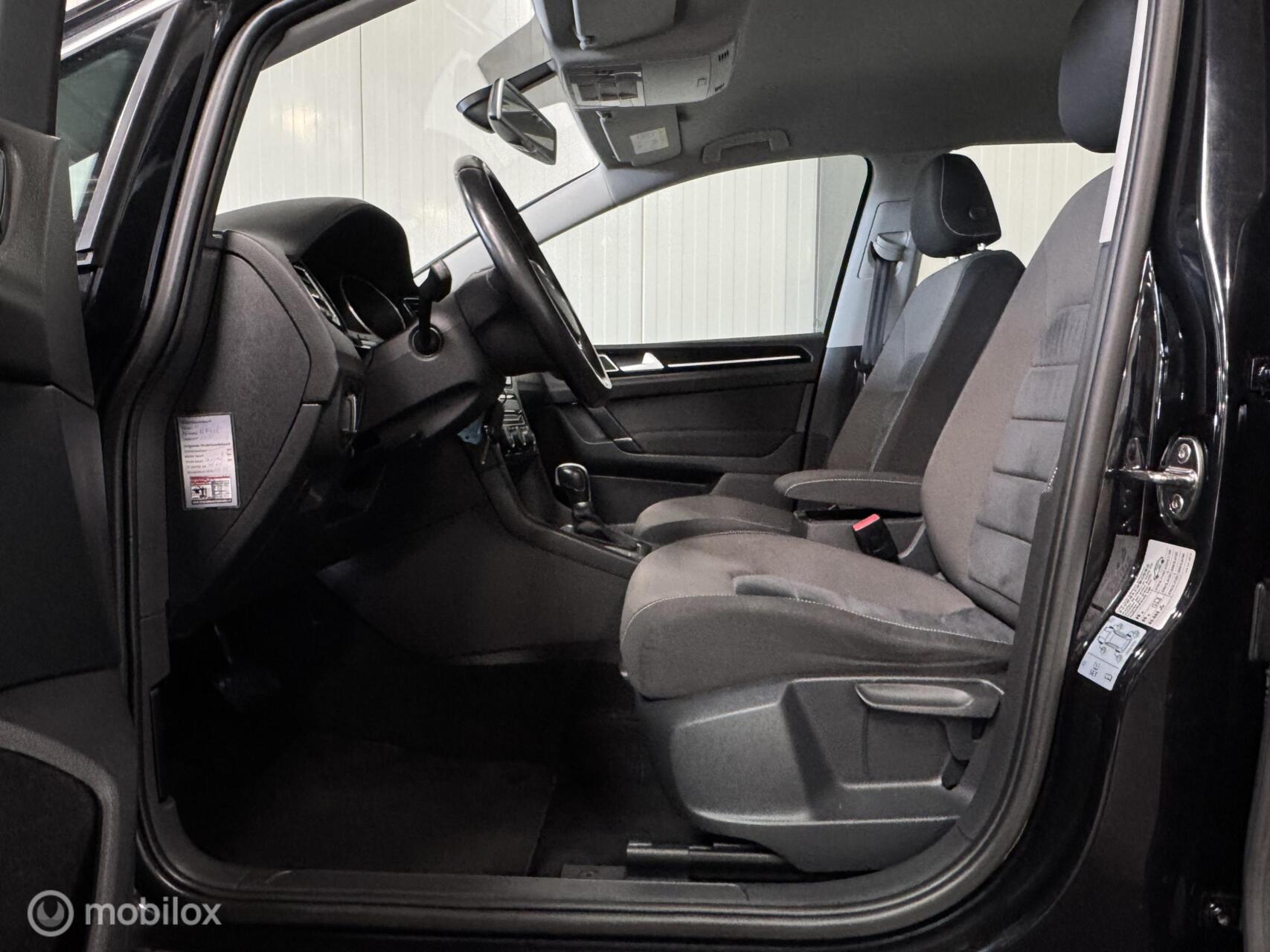 Foto van Volkswagen Golf Sportsvan