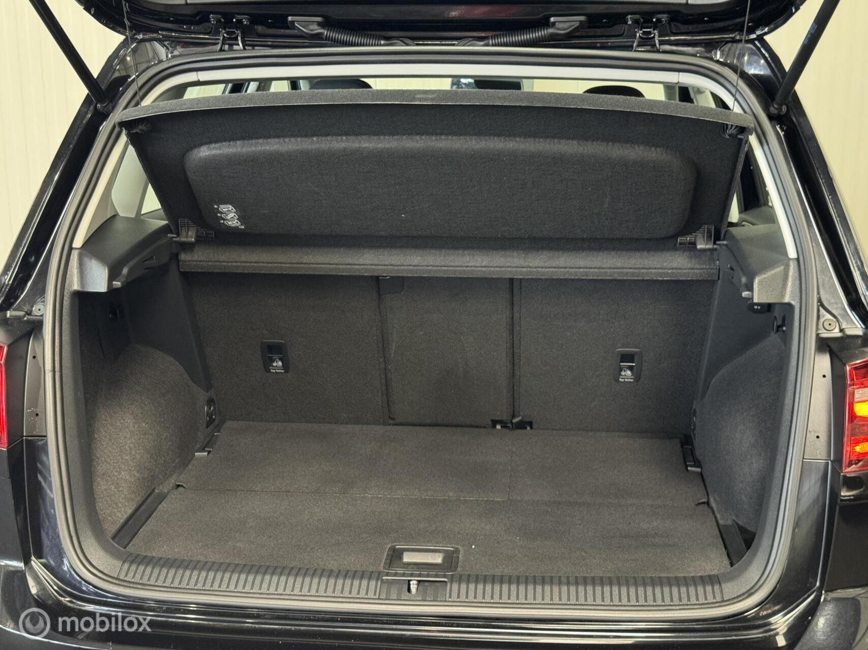 Foto van Volkswagen Golf Sportsvan