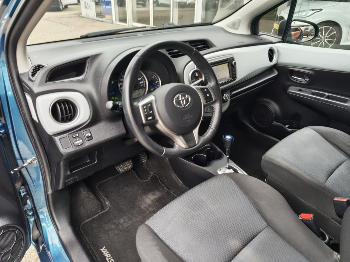 Foto van Toyota Toyota Yaris Hybrid