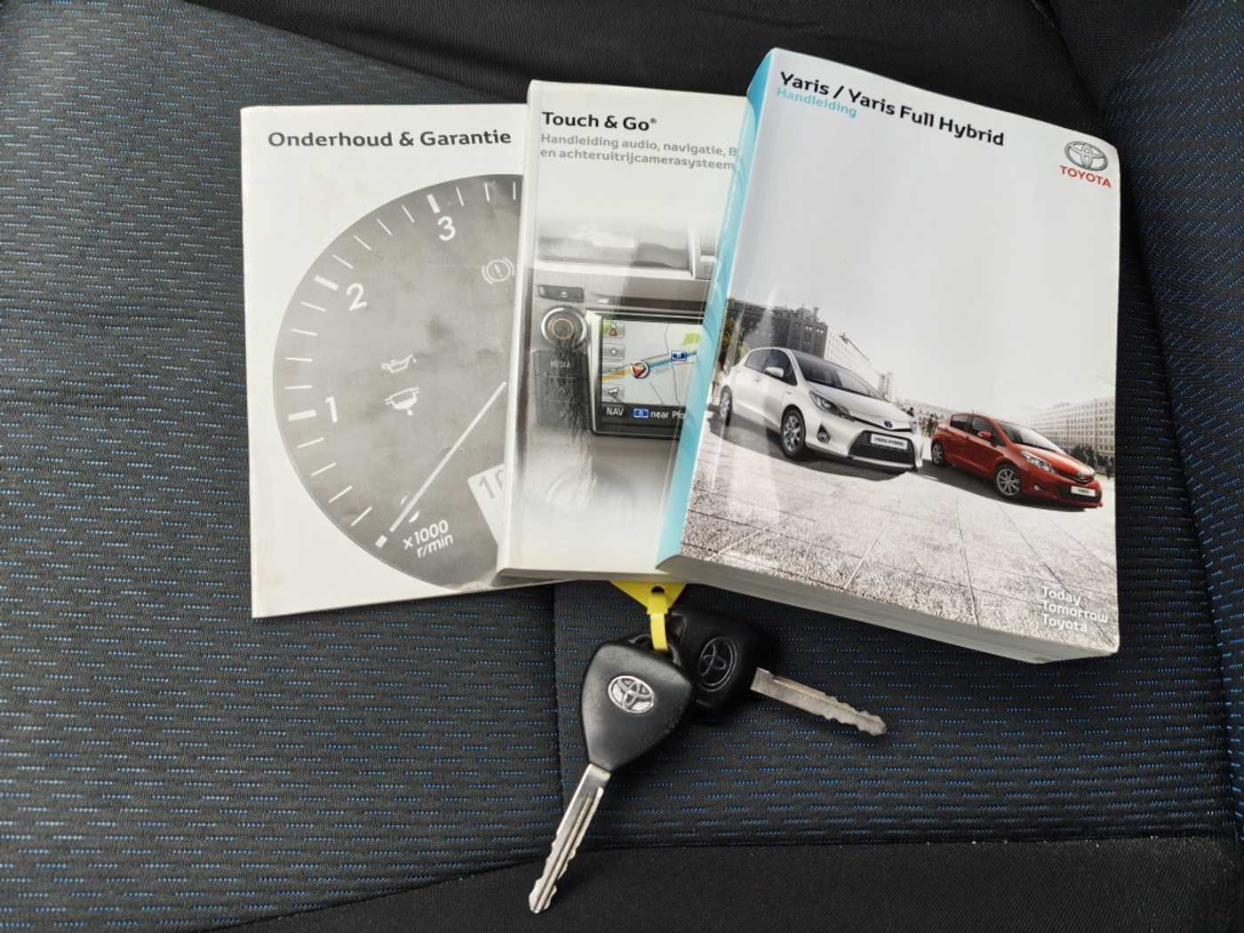 Foto van Toyota Toyota Yaris Hybrid