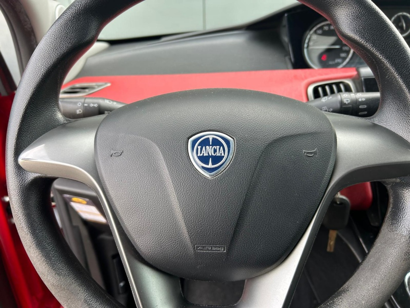 Foto van Lancia Ypsilon
