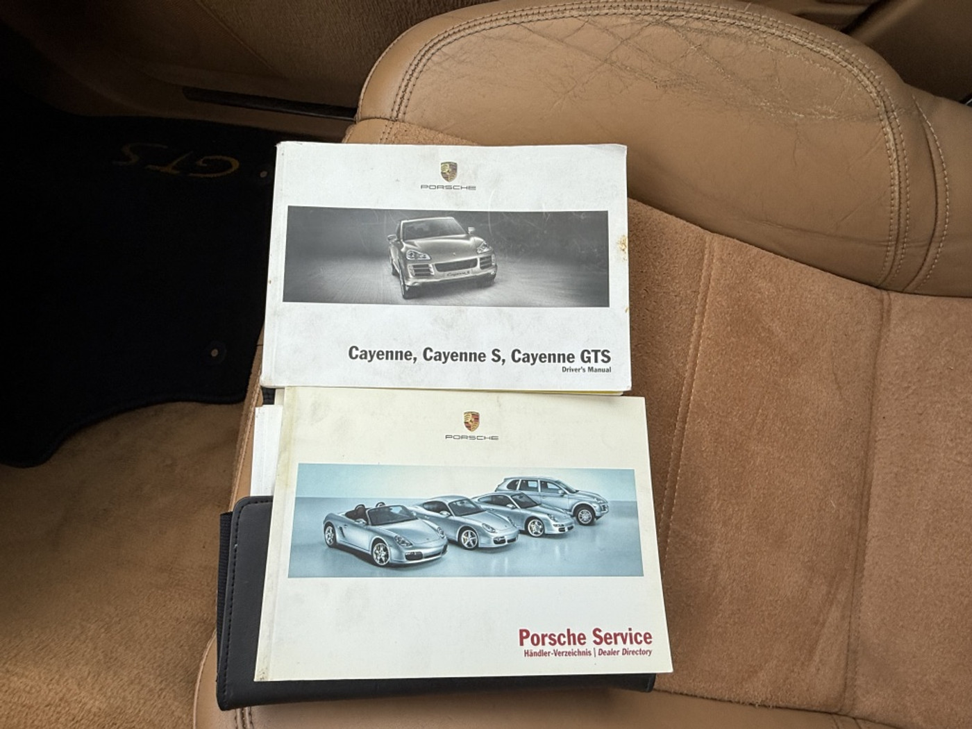 Foto van Porsche Cayenne GTS