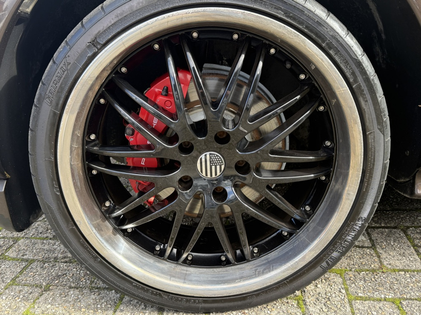 Foto van Porsche Cayenne GTS