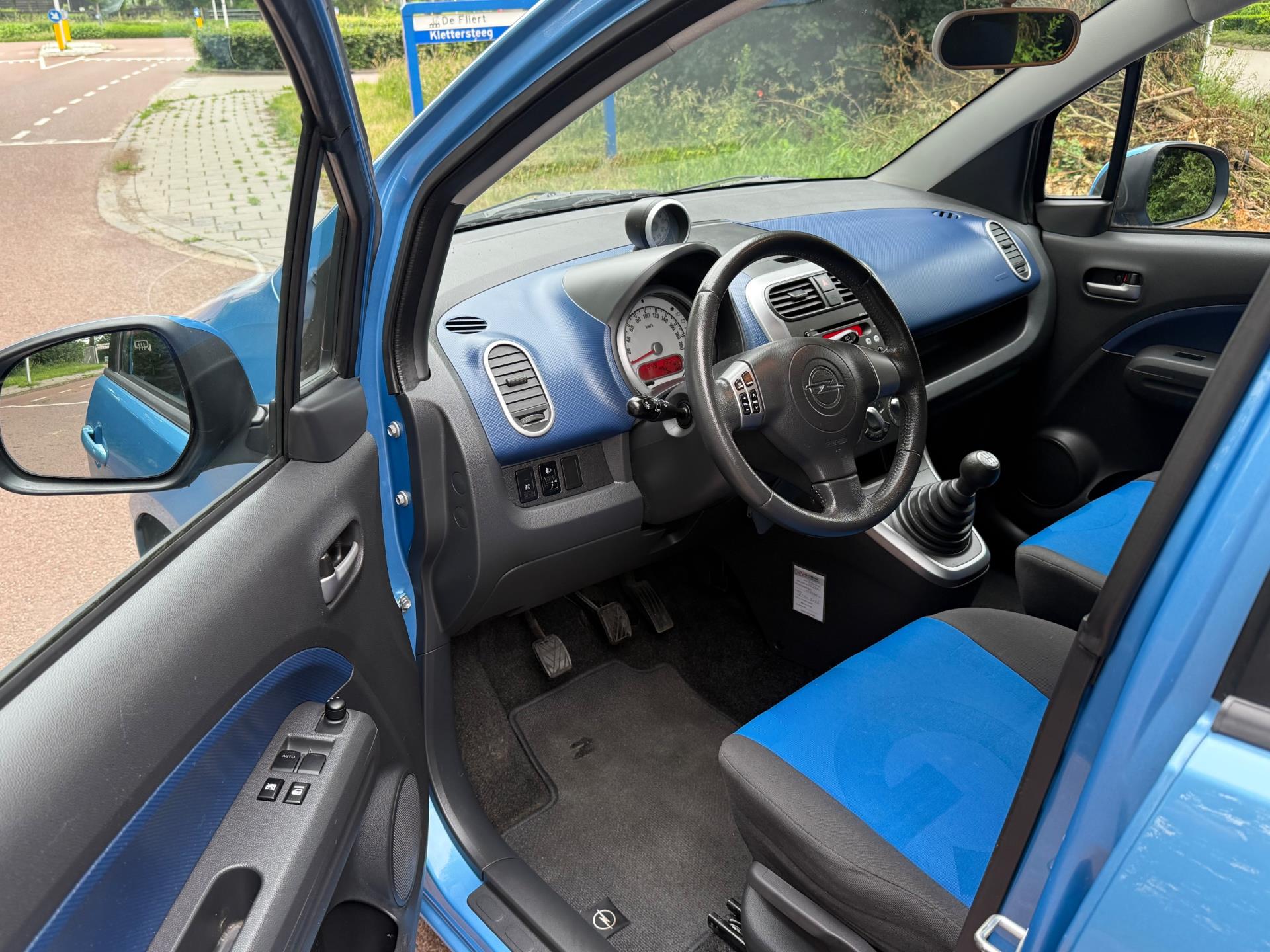Foto van Opel Agila