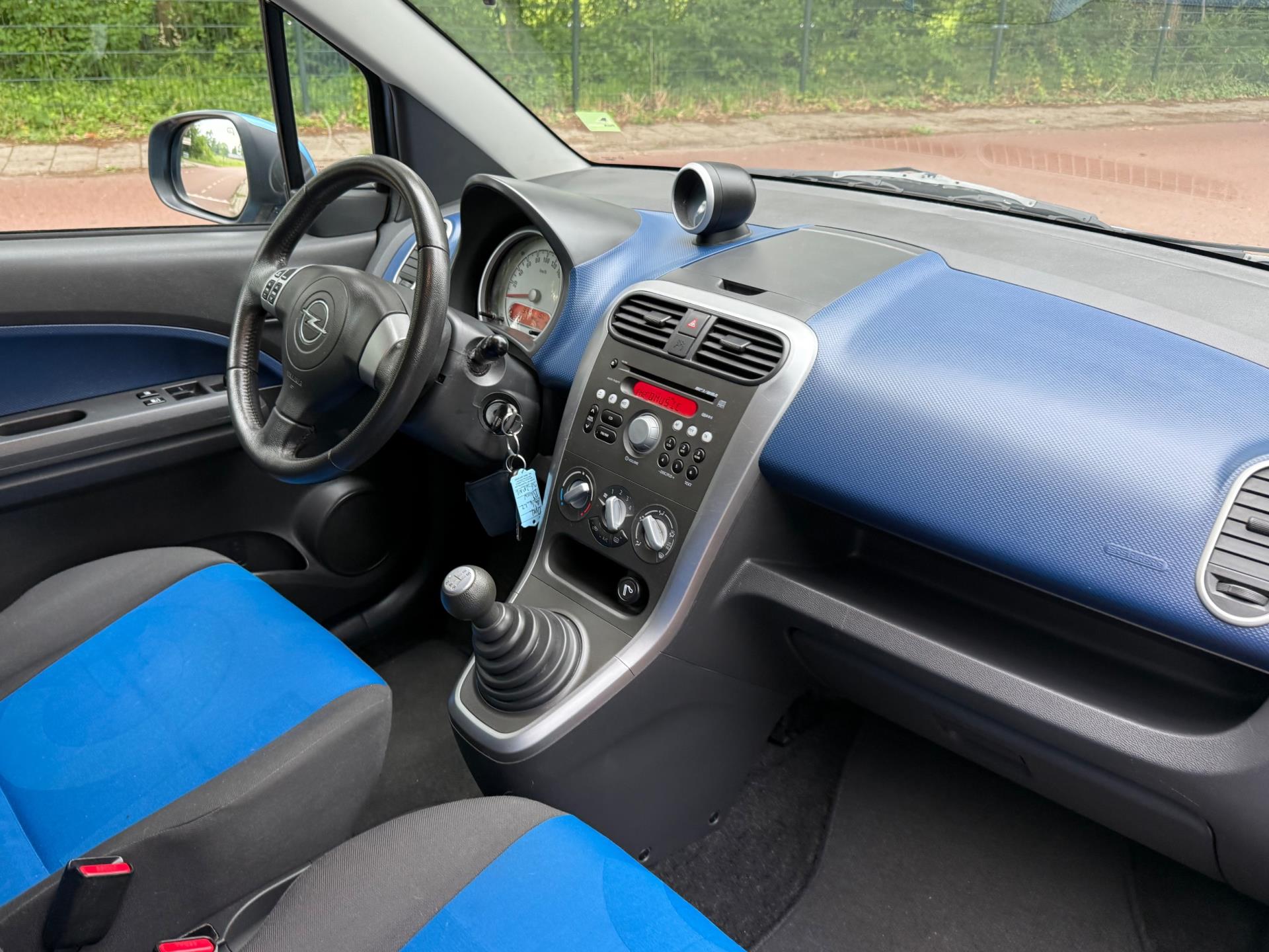Foto van Opel Agila