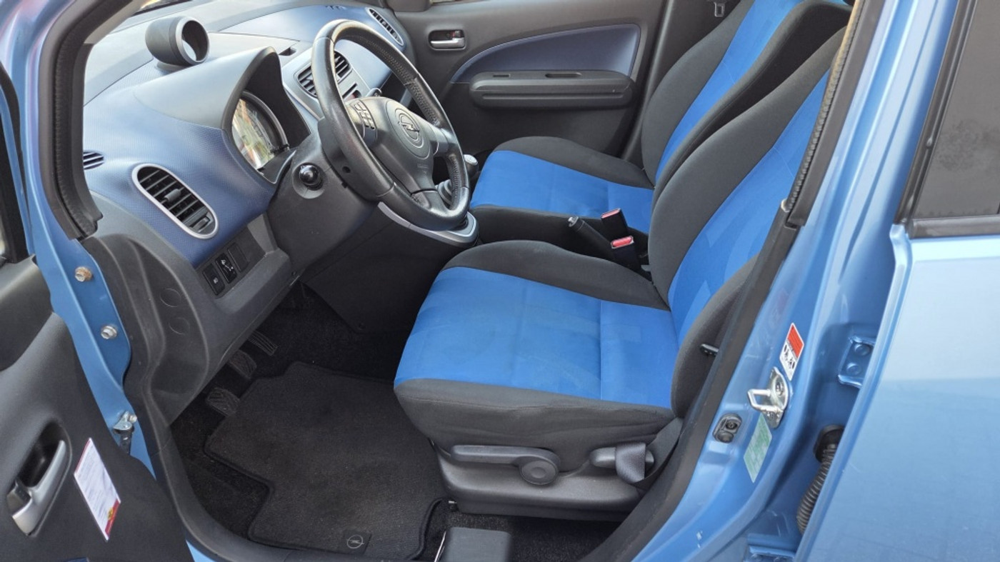 Foto van Opel Agila