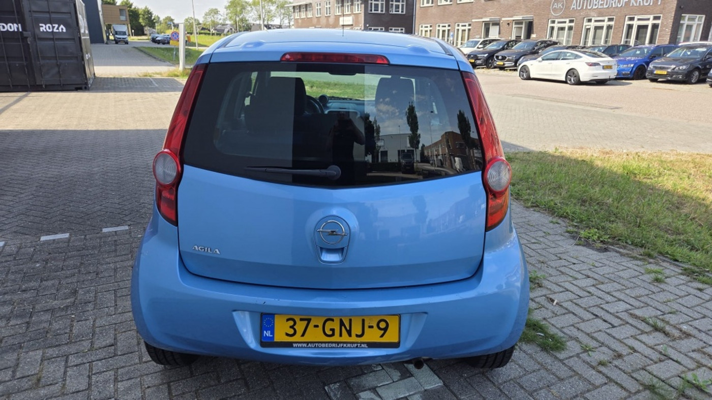 Foto van Opel Agila
