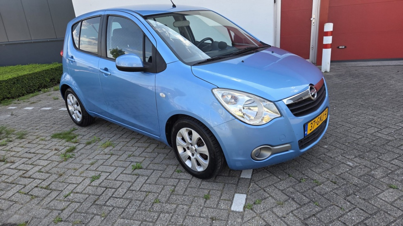 Foto van Opel Agila