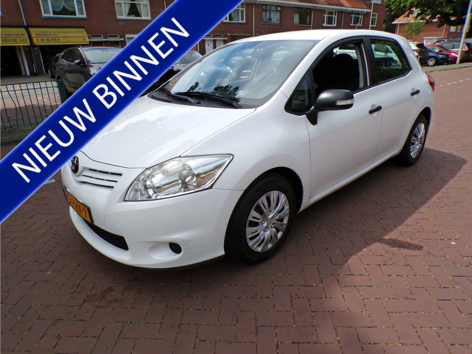 Toyota Toyota Auris 1.3 Comfort 2011 - voorkant
