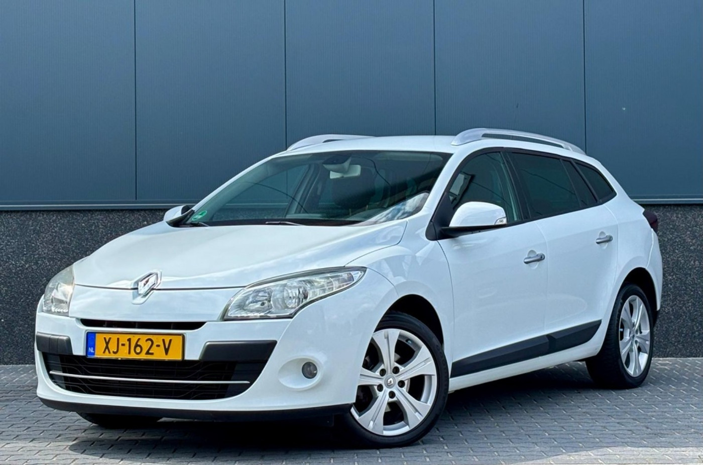 Renault Megane 1.4 TCe Expression 2009 - voorkant