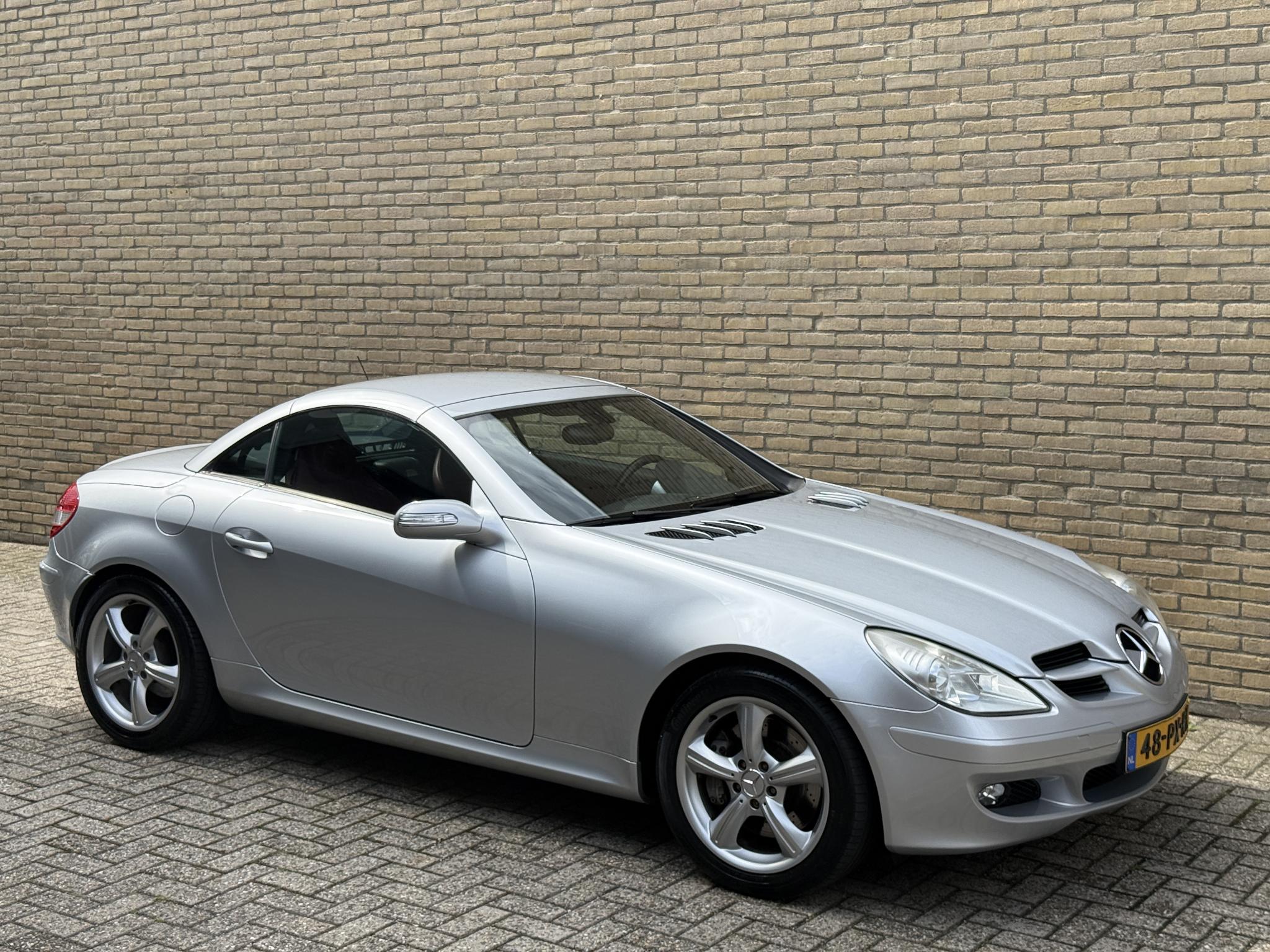 Foto van Mercedes-Benz SLK 350