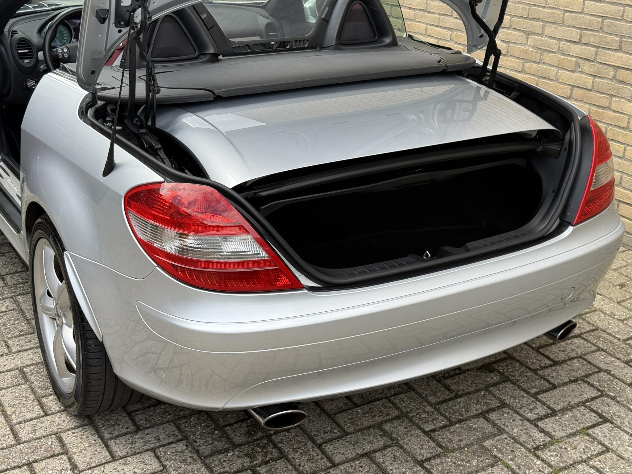 Foto van Mercedes-Benz SLK 350