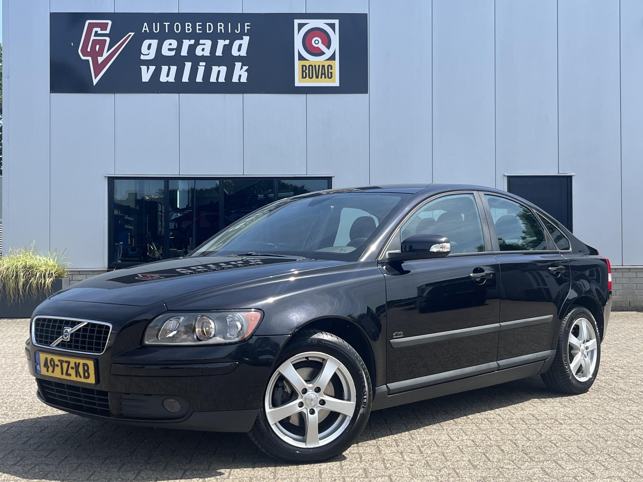 Volvo S40 1.6 APK 04-2027 AIRCO CRUISE TREKHAAK 2007 - voorkant