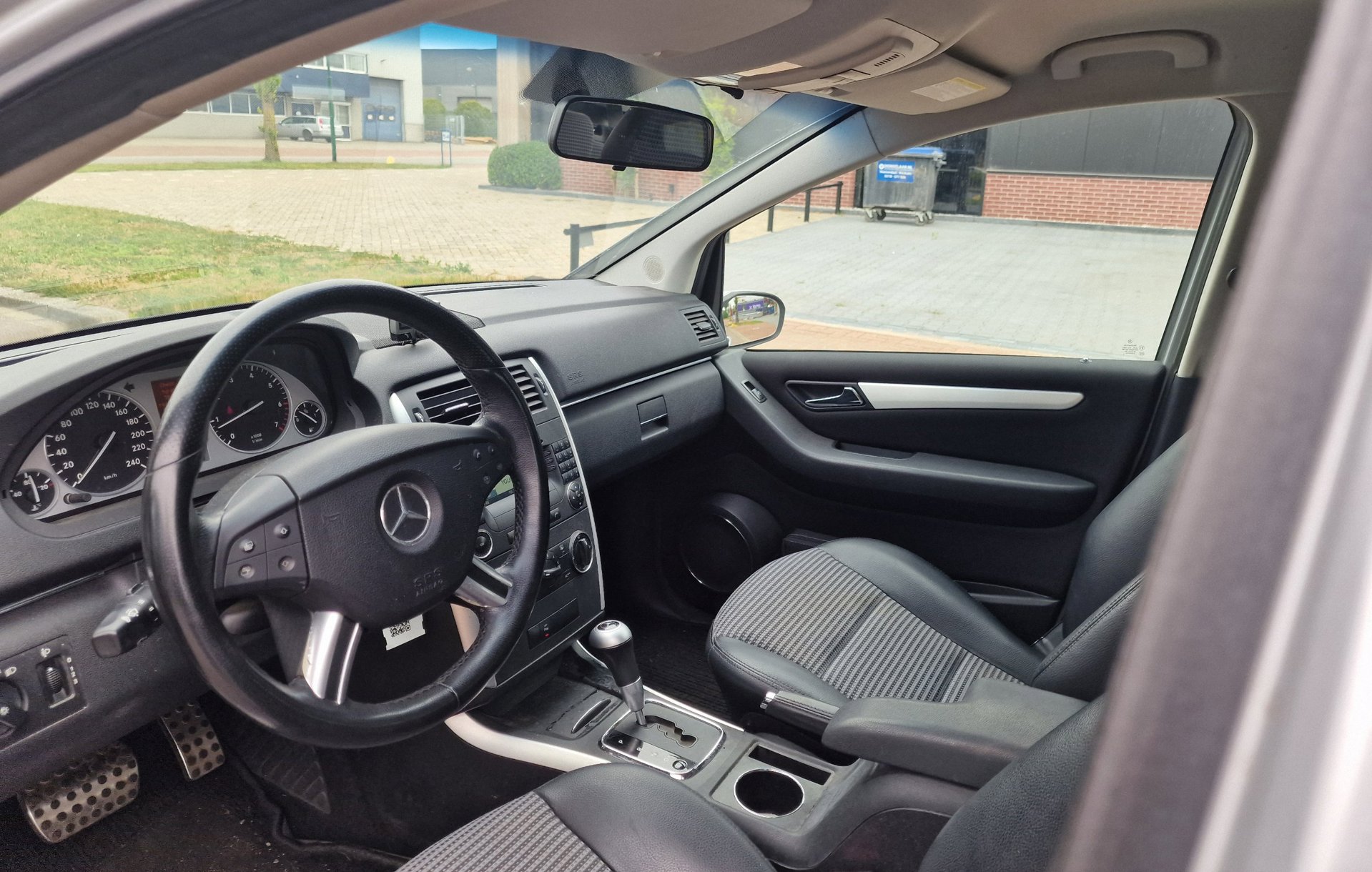 Foto van Mercedes-Benz B 170