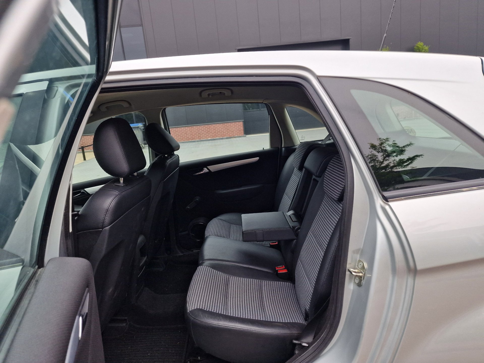 Foto van Mercedes-Benz B 170