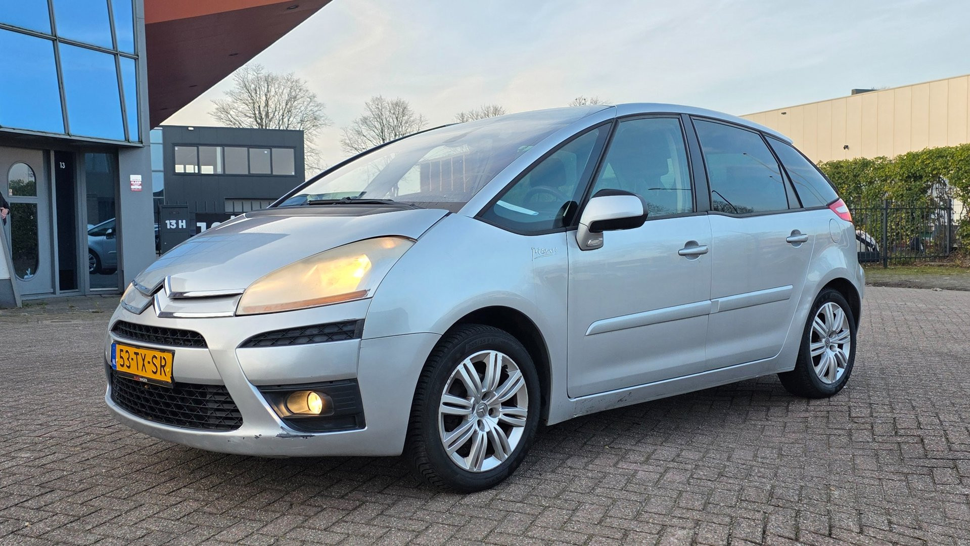 Citroen C4 Picasso 1.8-16V Ambiance 5p. PANO*TREKHAAK*PDC*CRUISE*CLIMA*LMV 17 2007 - voorkant