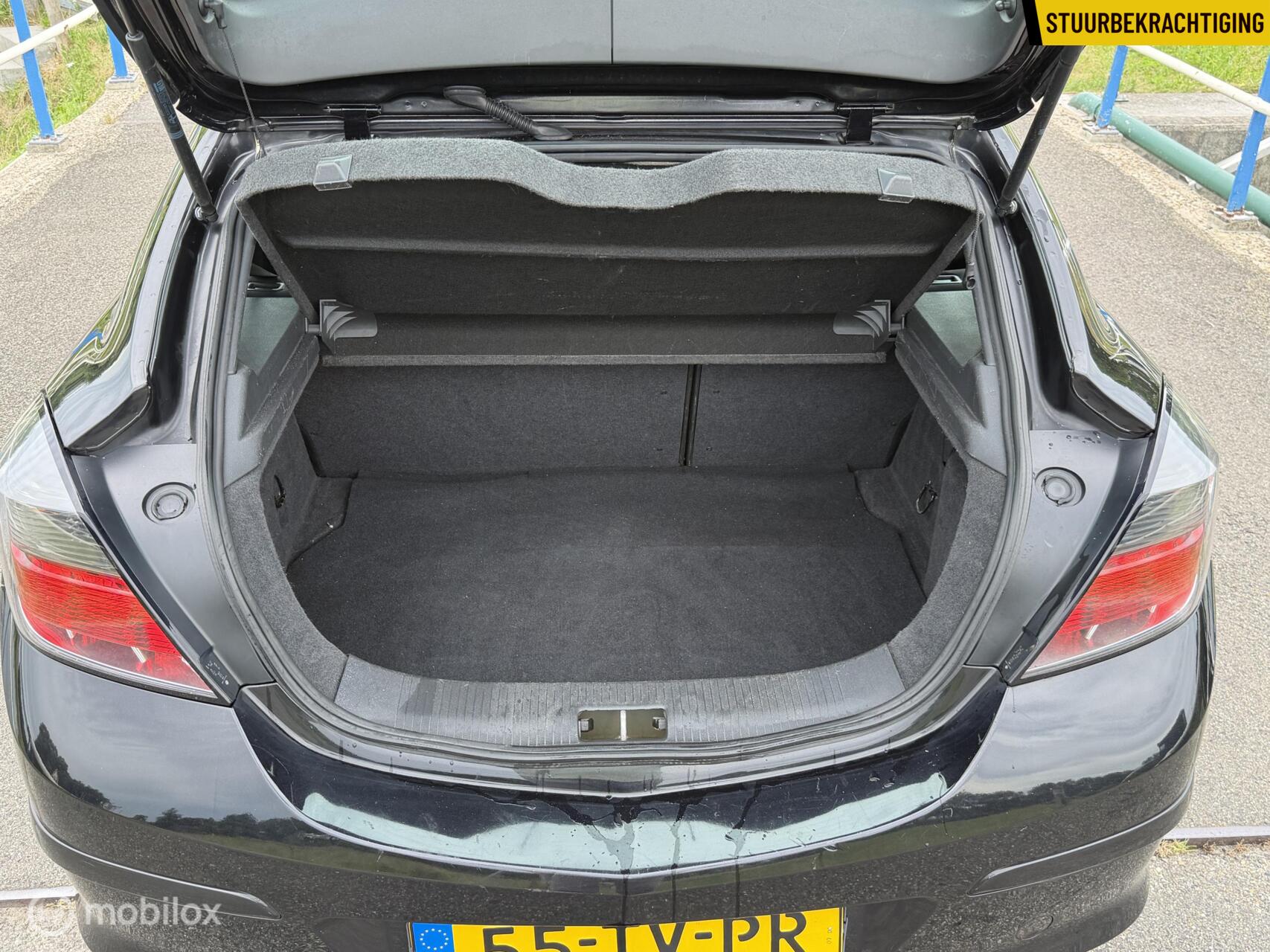 Foto van Opel Astra GTC