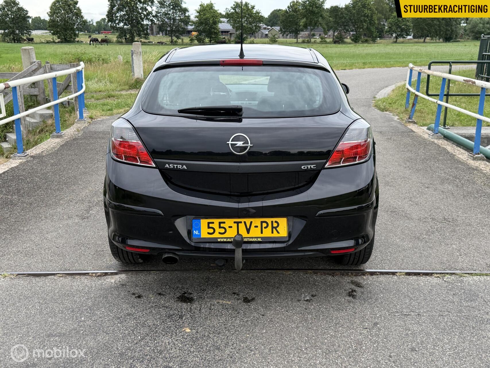 Foto van Opel Astra GTC