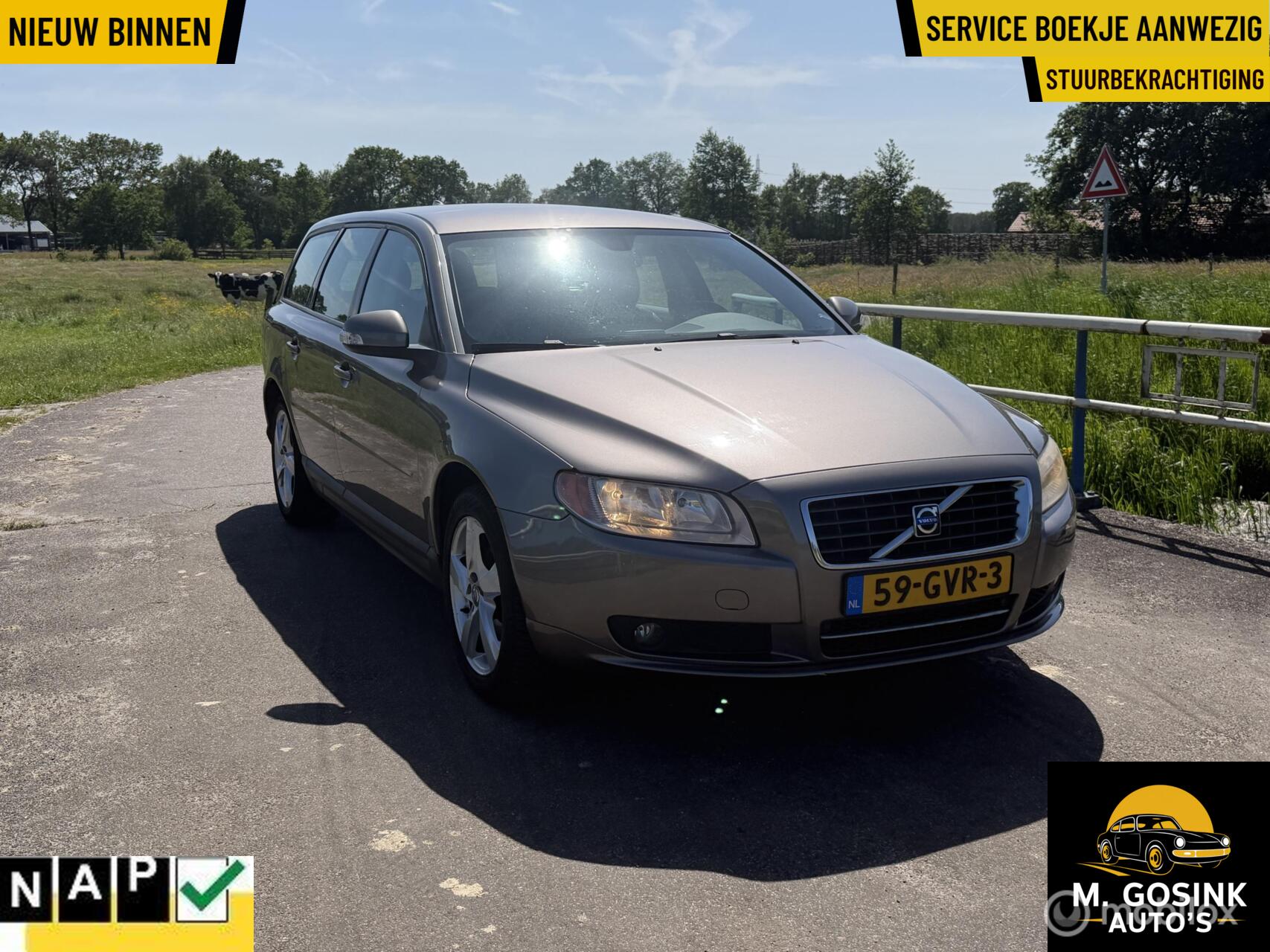 Volvo V70 2.0 Kinetic trekhaak leder onderhoud boekjes Nap 2008 - voorkant