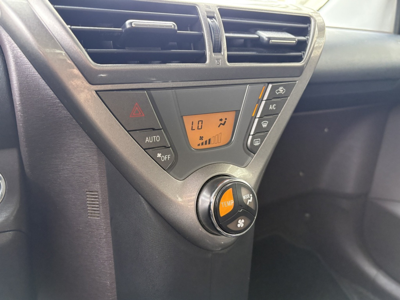 Foto van Toyota Toyota Iq